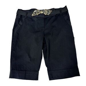 NWOT COURTENAY Black Stretch Bermuda Shorts Metal Gold Bow Belt Juniors Size 11